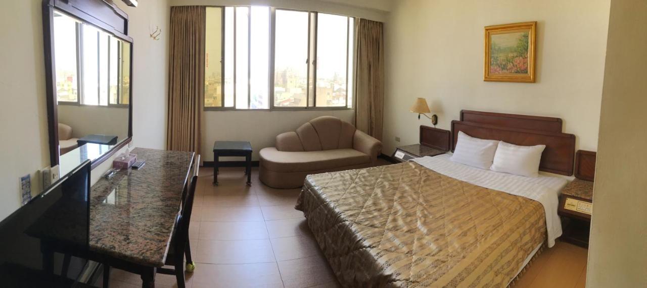 Hotel 文南哥爸妻夫飯店 Tchaj-nan Exteriér fotografie