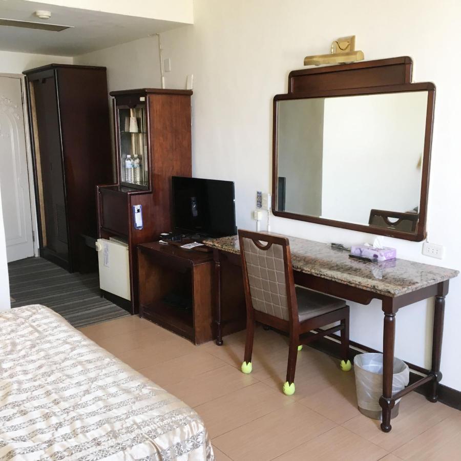 Hotel 文南哥爸妻夫飯店 Tchaj-nan Exteriér fotografie