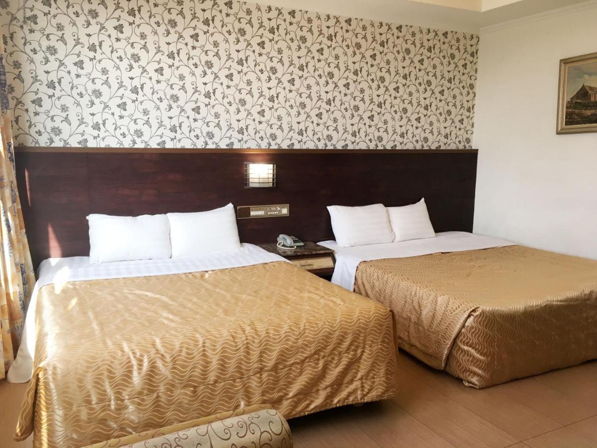 Hotel 文南哥爸妻夫飯店 Tchaj-nan Exteriér fotografie
