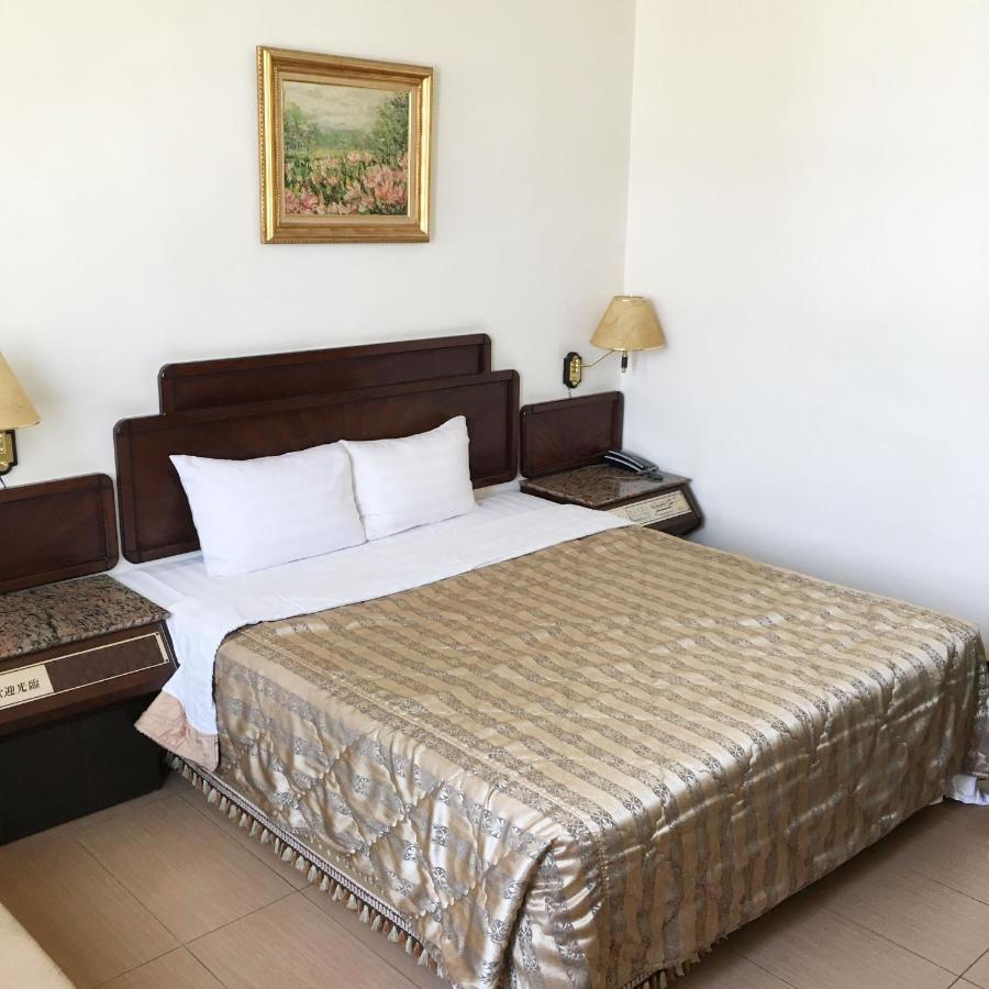 Hotel 文南哥爸妻夫飯店 Tchaj-nan Exteriér fotografie