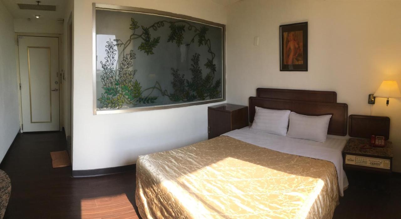 Hotel 文南哥爸妻夫飯店 Tchaj-nan Exteriér fotografie